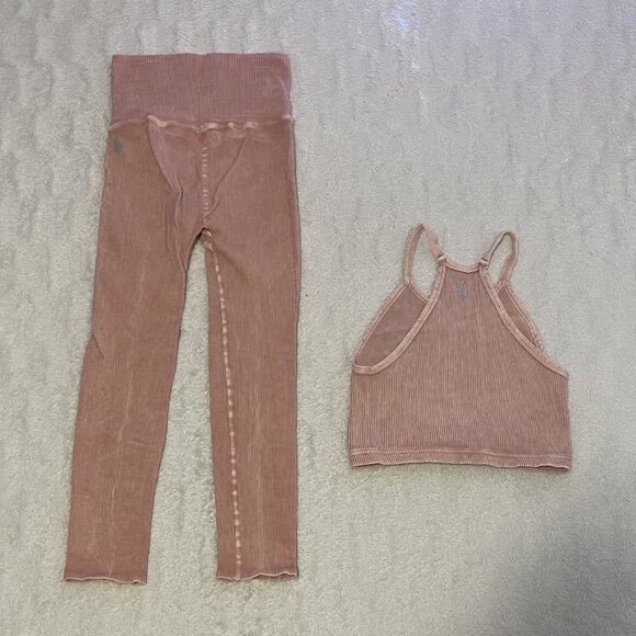 ✨Free People yoga workout set - small - Picture 1 of 2